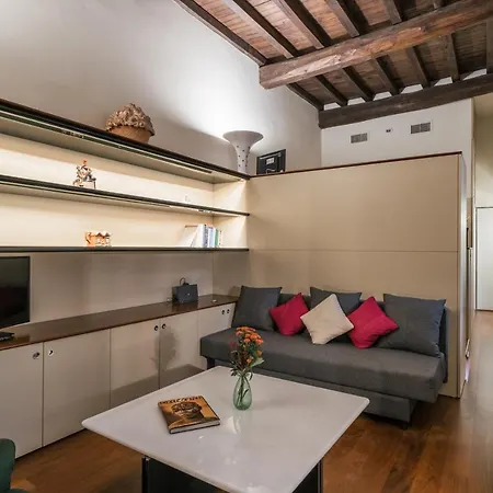 Iflat Pantheon 's Gem Daire Roma
